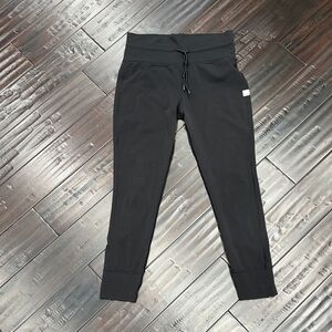 Vuori Black Joggers